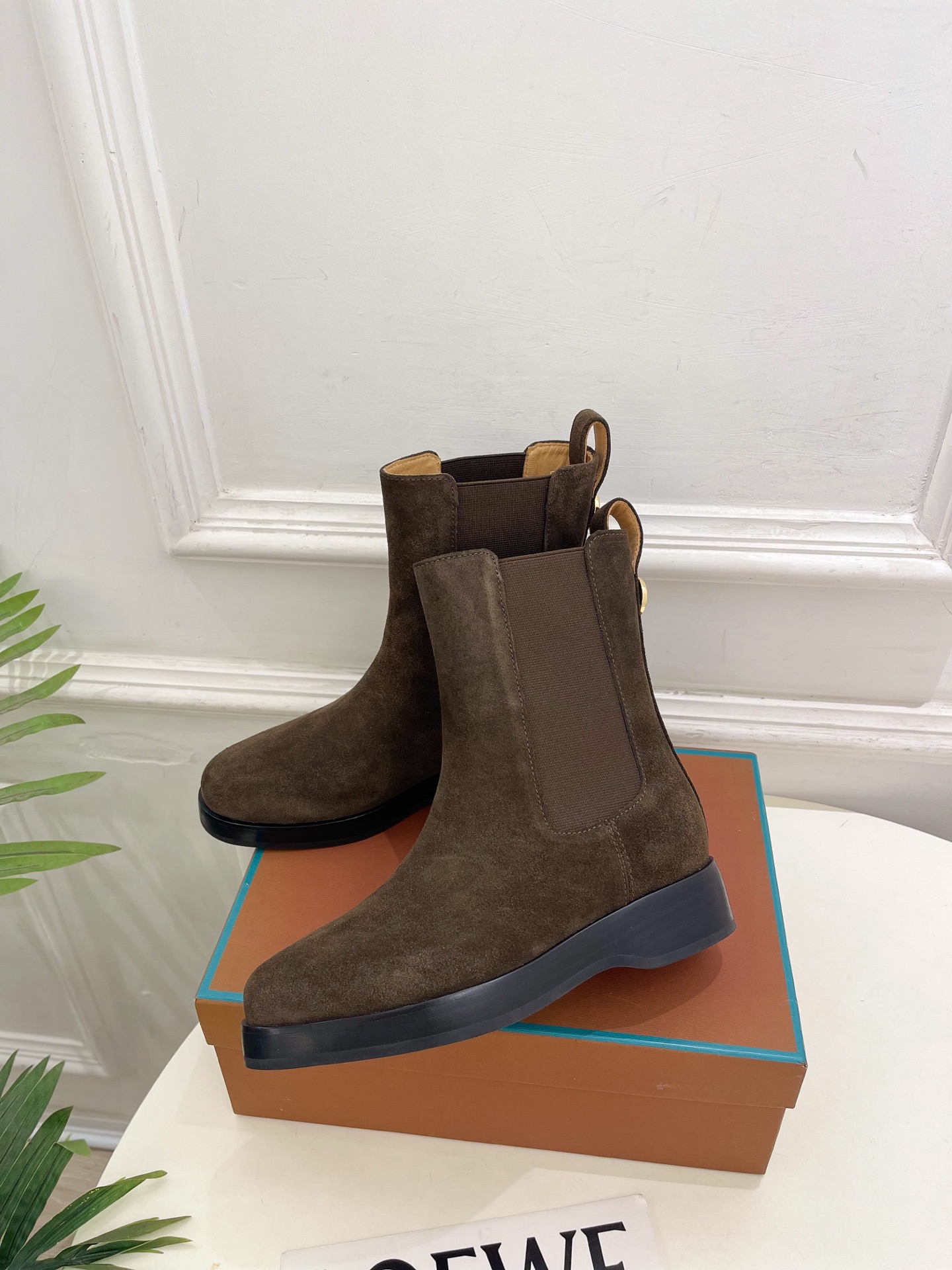 Loro Piana 乐悠翩雅 代购级别⚠️2026秋冬新品 复古简约切尔西短靴————————— LP是意大利顶级奢 Loro Piana 乐悠翩雅 代购级别⚠️2026秋冬新品 复古简约切尔西短靴————————— LP是意大利顶级奢