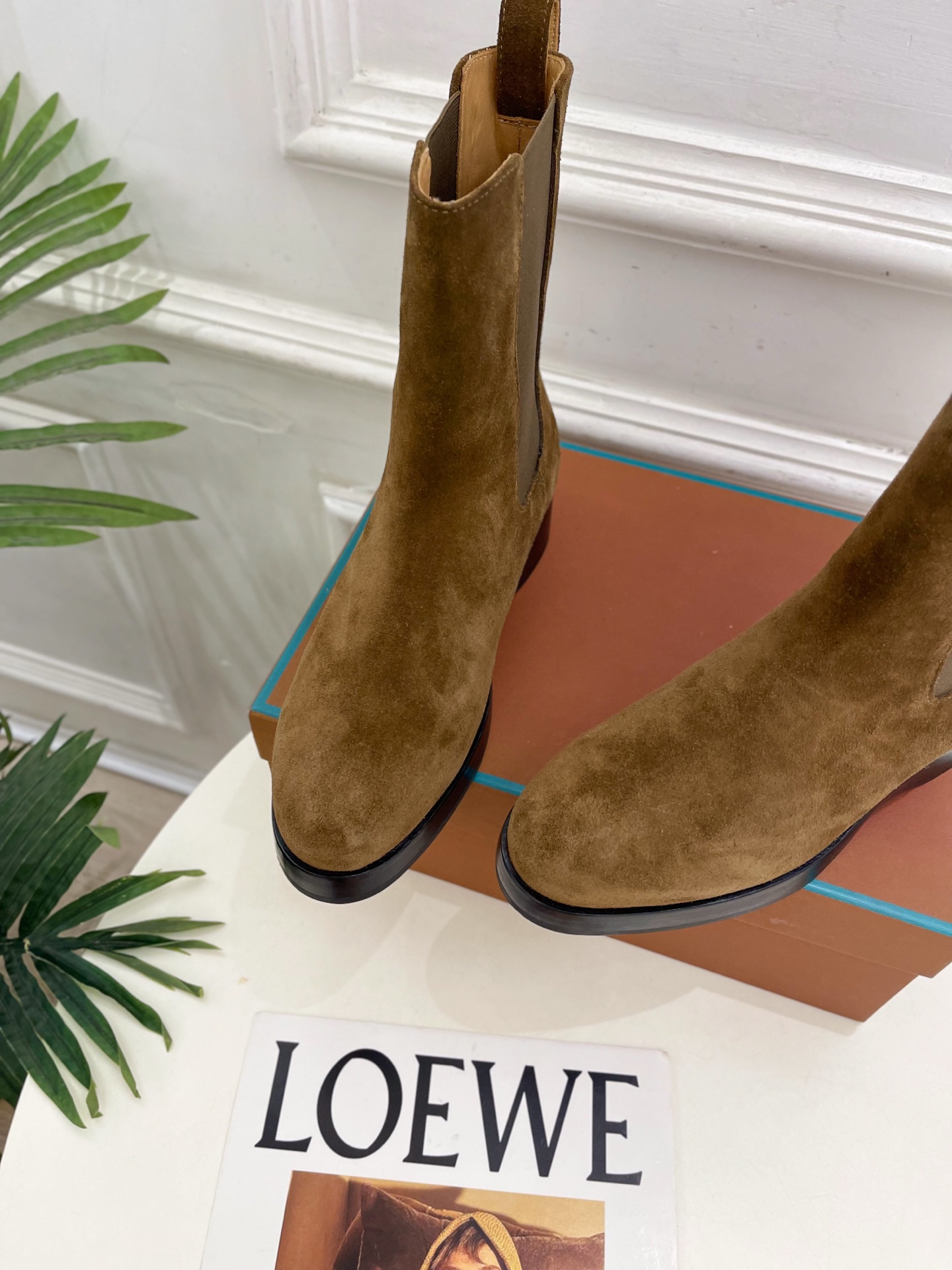 Loro Piana 乐悠翩雅 代购级别⚠️2026秋冬新品 复古简约切尔西短靴————————— LP是意大利顶级奢 Loro Piana 乐悠翩雅 代购级别⚠️2026秋冬新品 复古简约切尔西短靴————————— LP是意大利顶级奢