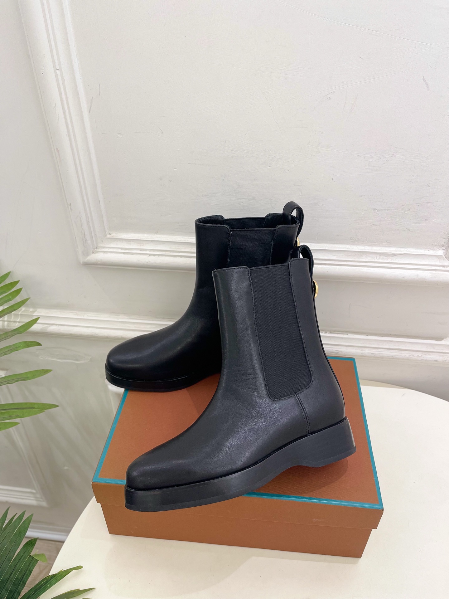 Loro Piana 乐悠翩雅 代购级别⚠️2026秋冬新品  复古简约切尔西短靴————————— LP是意大利顶级奢
