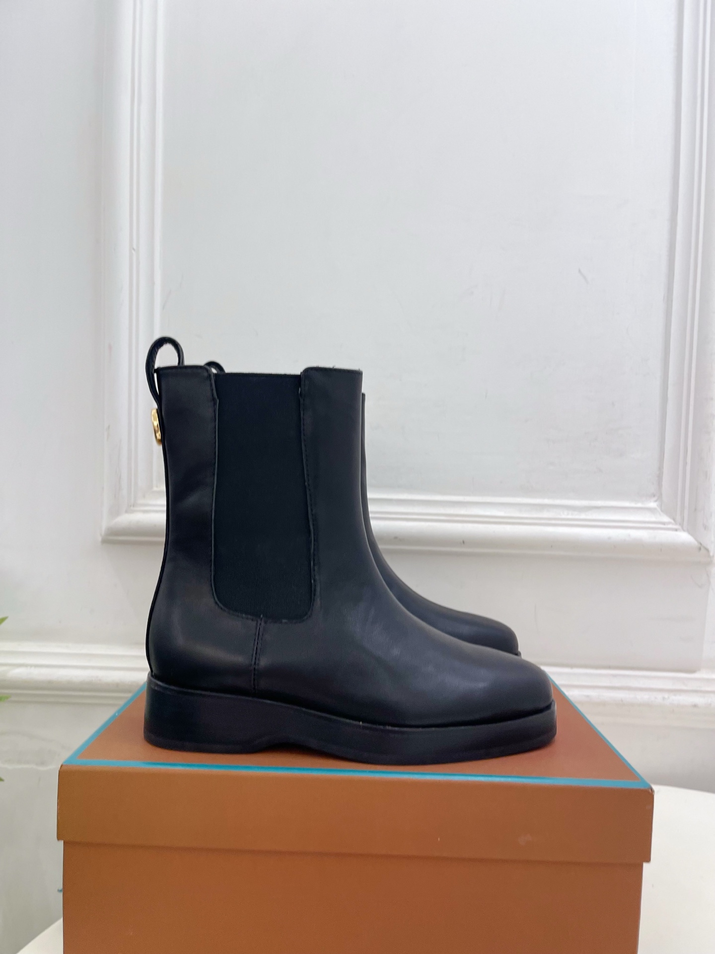 Loro Piana 乐悠翩雅 代购级别⚠️2026秋冬新品  复古简约切尔西短靴————————— LP是意大利顶级奢