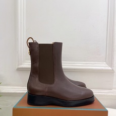 Loro Piana 乐悠翩雅 代购级别⚠️2026秋冬新品 复古简约切尔西短靴————————— LP是意大利顶级奢 Loro Piana 乐悠翩雅 代购级别⚠️2026秋冬新品 复古简约切尔西短靴————————— LP是意大利顶级奢