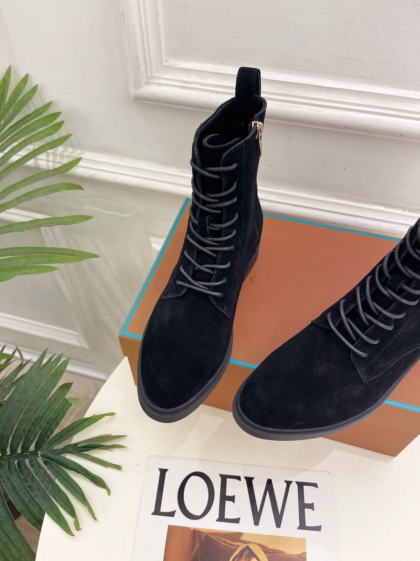 Loro Piana 乐悠翩雅 代购级别⚠️2026秋冬新品 复古简约系带内拉链马丁靴————————— LP是意大利 Loro Piana 乐悠翩雅 代购级别⚠️2026秋冬新品 复古简约系带内拉链马丁靴————————— LP是意大利