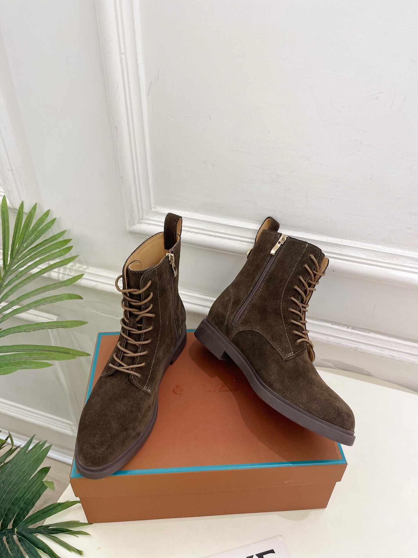 Loro Piana 乐悠翩雅 代购级别⚠️2026秋冬新品  复古简约系带内拉链马丁靴————————— LP是意大利
