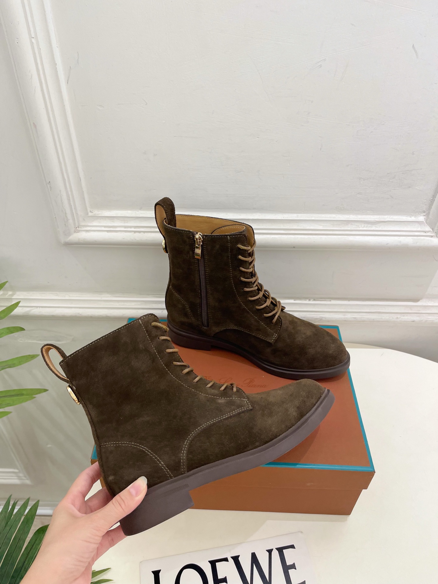 Loro Piana 乐悠翩雅 代购级别⚠️2026秋冬新品  复古简约系带内拉链马丁靴————————— LP是意大利