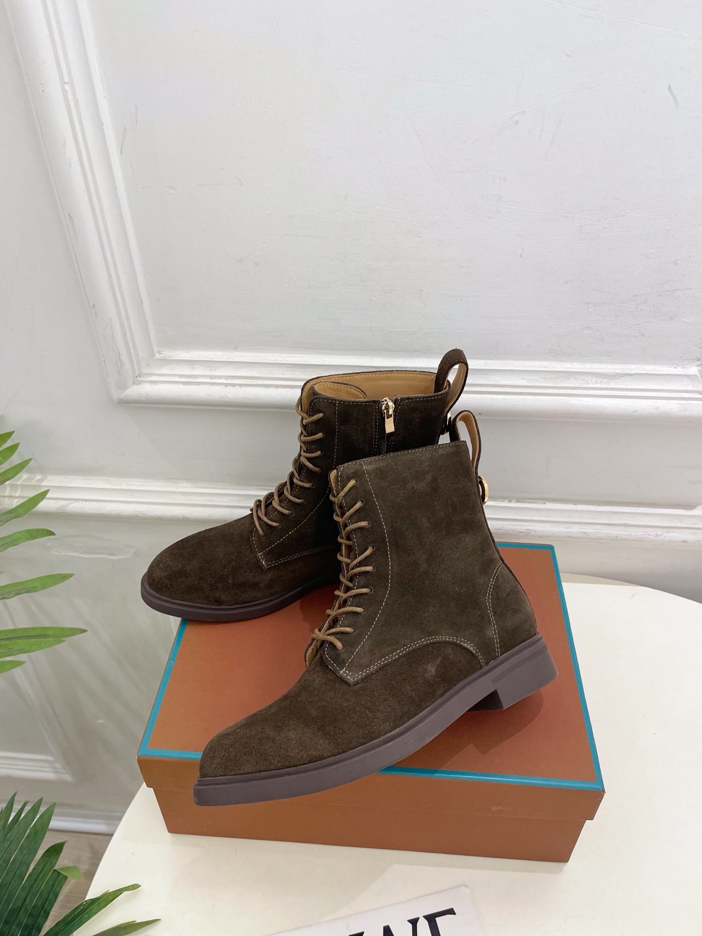 Loro Piana 乐悠翩雅 代购级别⚠️2026秋冬新品  复古简约系带内拉链马丁靴————————— LP是意大利