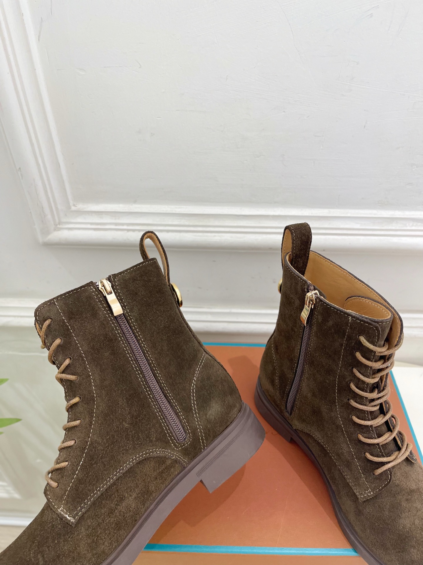 Loro Piana 乐悠翩雅 代购级别⚠️2026秋冬新品  复古简约系带内拉链马丁靴————————— LP是意大利