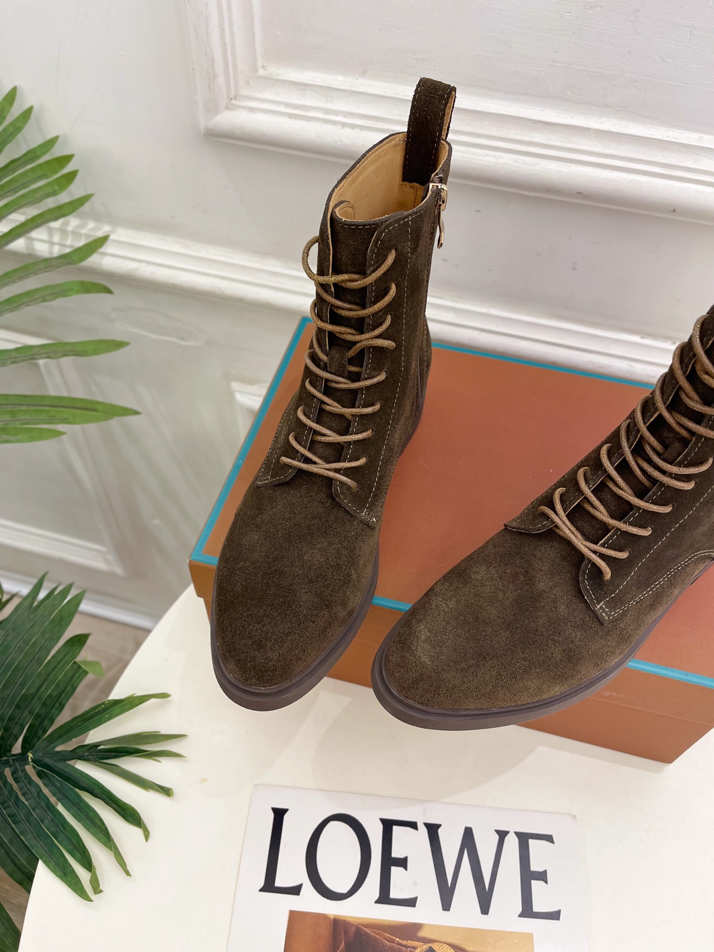 Loro Piana 乐悠翩雅 代购级别⚠️2026秋冬新品  复古简约系带内拉链马丁靴————————— LP是意大利