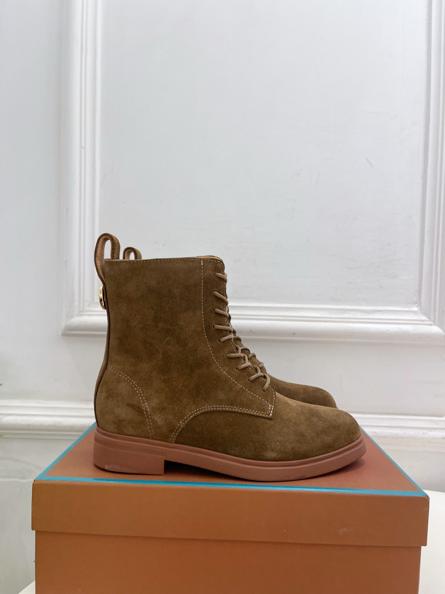 Loro Piana 乐悠翩雅 代购级别⚠️2026秋冬新品 复古简约系带内拉链马丁靴————————— LP是意大利 Loro Piana 乐悠翩雅 代购级别⚠️2026秋冬新品 复古简约系带内拉链马丁靴————————— LP是意大利