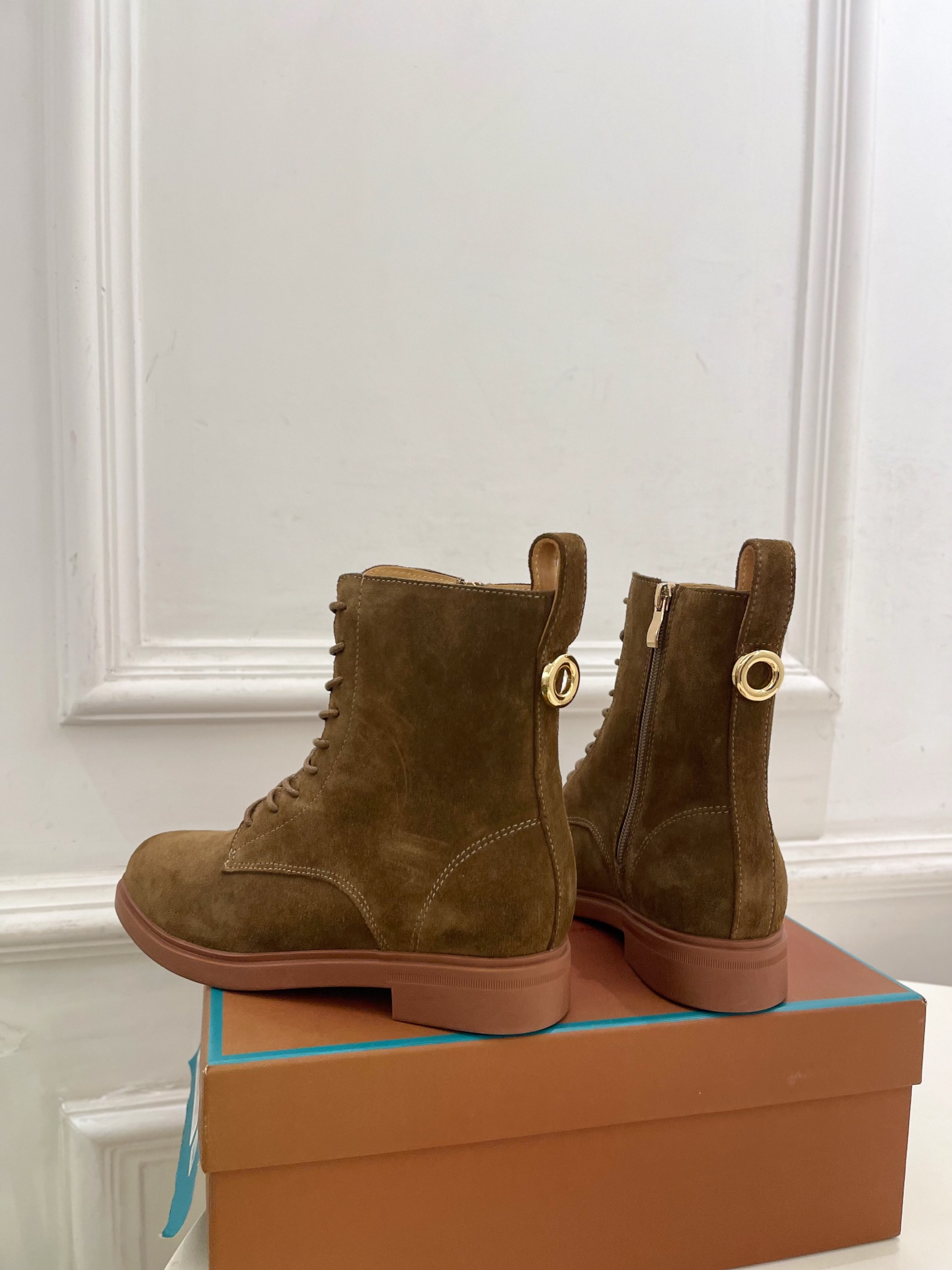Loro Piana 乐悠翩雅 代购级别⚠️2026秋冬新品 复古简约系带内拉链马丁靴————————— LP是意大利 Loro Piana 乐悠翩雅 代购级别⚠️2026秋冬新品 复古简约系带内拉链马丁靴————————— LP是意大利