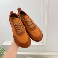 The row 2026秋冬新品 复古拼色系带阿甘休闲鞋 ————————— 作为这两年最受欢迎的设计师牌,设计简单、细 The row 2026秋冬新品 复古拼色系带阿甘休闲鞋 ————————— 作为这两年最受欢迎的设计师牌,设计简单、细