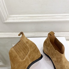 Maison Margiela· 马吉拉26𝐬𝐬 2026秋冬新品 MM6复古内增高尖头切尔西短靴———————— M Maison Margiela· 马吉拉26𝐬𝐬 2026秋冬新品 MM6复古内增高尖头切尔西短靴———————— M