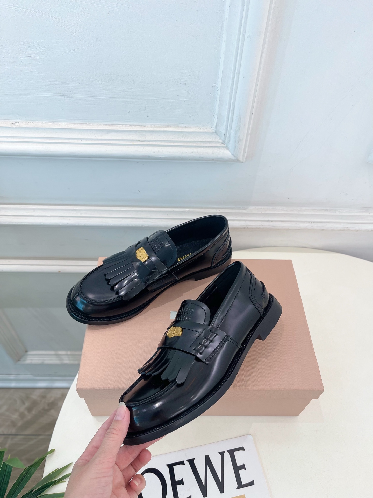 Miu Miu | 缪缪 26𝐬𝐬 🖤专柜主打最新秀款 2026秋冬新品 复古金币流苏休闲乐福鞋 火爆上新! 🍒BS缪 Miu Miu | 缪缪 26𝐬𝐬 🖤专柜主打最新秀款 2026秋冬新品 复古金币流苏休闲乐福鞋 火爆上新! 🍒BS缪