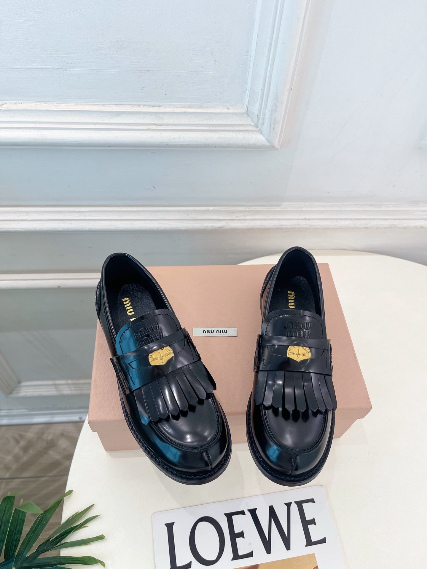 Miu Miu | 缪缪 26𝐬𝐬 🖤专柜主打最新秀款 2026秋冬新品 复古金币流苏休闲乐福鞋 火爆上新! 🍒BS缪 Miu Miu | 缪缪 26𝐬𝐬 🖤专柜主打最新秀款 2026秋冬新品 复古金币流苏休闲乐福鞋 火爆上新! 🍒BS缪