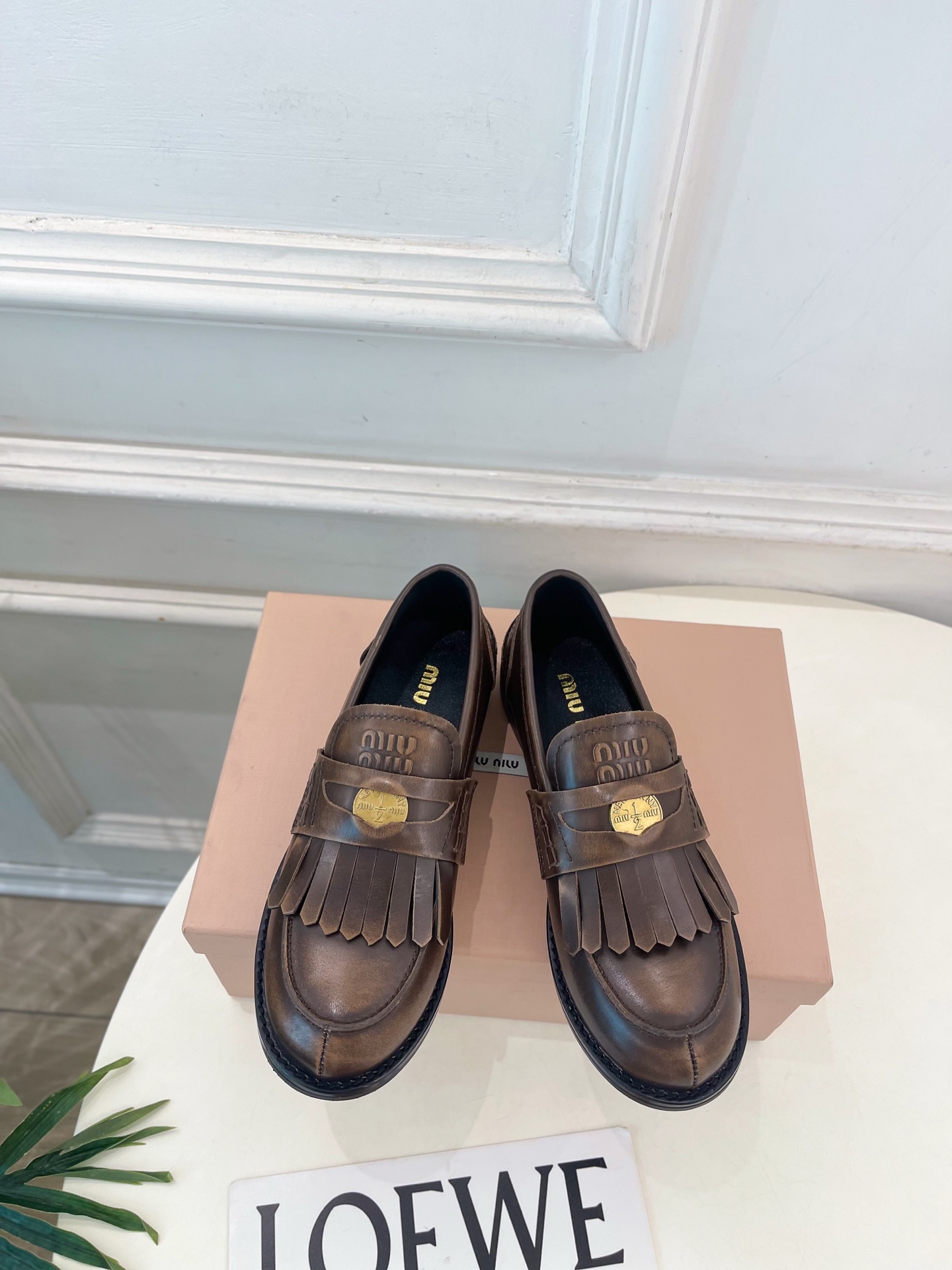 Miu Miu | 缪缪 26𝐬𝐬 🖤专柜主打最新秀款 2026秋冬新品 复古金币流苏休闲乐福鞋 火爆上新! 🍒BS缪 Miu Miu | 缪缪 26𝐬𝐬 🖤专柜主打最新秀款 2026秋冬新品 复古金币流苏休闲乐福鞋 火爆上新! 🍒BS缪