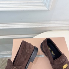 Miu Miu | 缪缪 26𝐬𝐬 🖤专柜主打最新秀款 2026秋冬新品 复古金币流苏休闲乐福鞋 火爆上新! 🍒BS缪 Miu Miu | 缪缪 26𝐬𝐬 🖤专柜主打最新秀款 2026秋冬新品 复古金币流苏休闲乐福鞋 火爆上新! 🍒BS缪