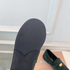 Miu Miu | 缪缪 26𝐬𝐬 🖤专柜主打最新秀款 2026秋冬新品 复古金币流苏休闲乐福鞋 火爆上新! 🍒BS缪 Miu Miu | 缪缪 26𝐬𝐬 🖤专柜主打最新秀款 2026秋冬新品 复古金币流苏休闲乐福鞋 火爆上新! 🍒BS缪