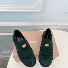 Miu Miu | 缪缪 26𝐬𝐬 🖤专柜主打最新秀款 2026秋冬新品 复古金币流苏休闲乐福鞋 火爆上新! 🍒BS缪 Miu Miu | 缪缪 26𝐬𝐬 🖤专柜主打最新秀款 2026秋冬新品 复古金币流苏休闲乐福鞋 火爆上新! 🍒BS缪
