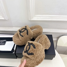 𝐂𝐇𝐀𝐍𝐄𝐋 | 小香 26𝐬𝐬 🦋2026 秋冬新品 专柜经典走秀款 小香大双C松糕厚底毛毛拖 系列上新〰 🍬 𝐂𝐇𝐀𝐍𝐄𝐋 | 小香 26𝐬𝐬 🦋2026 秋冬新品 专柜经典走秀款 小香大双C松糕厚底毛毛拖 系列上新〰 🍬