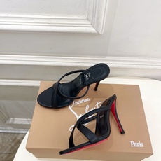 Christian Louboutin路铂廷 26ss ✨ 2026新品 CL极简交叉带高跟拖鞋 红底鞋系列,顶级硬货上 Christian Louboutin路铂廷 26ss ✨ 2026新品 CL极简交叉带高跟拖鞋 红底鞋系列,顶级硬货上