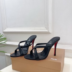 Christian Louboutin路铂廷 26ss ✨ 2026新品 CL极简交叉带高跟拖鞋 红底鞋系列,顶级硬货上 Christian Louboutin路铂廷 26ss ✨ 2026新品 CL极简交叉带高跟拖鞋 红底鞋系列,顶级硬货上