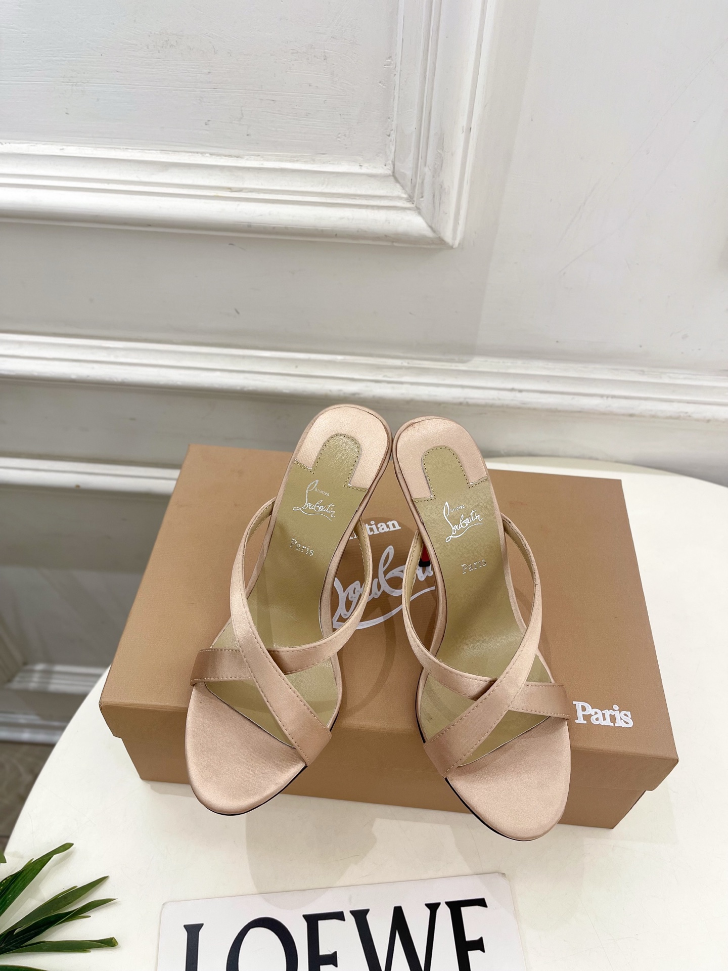 Christian Louboutin路铂廷 26ss ✨ 2026新品 CL极简交叉带高跟拖鞋 红底鞋系列,顶级硬货上 Christian Louboutin路铂廷 26ss ✨ 2026新品 CL极简交叉带高跟拖鞋 红底鞋系列,顶级硬货上