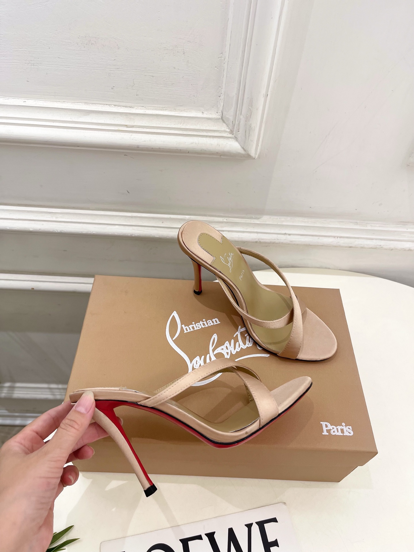 Christian Louboutin路铂廷 26ss ✨ 2026新品 CL极简交叉带高跟拖鞋 红底鞋系列，顶级硬货上