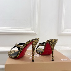 Christian Louboutin路铂廷 26ss ✨ 2026新品 CL极简交叉带高跟拖鞋 红底鞋系列,顶级硬货上 Christian Louboutin路铂廷 26ss ✨ 2026新品 CL极简交叉带高跟拖鞋 红底鞋系列,顶级硬货上