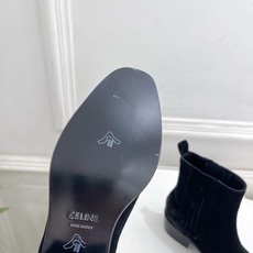 CELINE | 赛琳 26𝐬𝐬 💛2026秋冬新品 复古做旧粗跟切尔西短靴 上新! 🔜BS 这一季的赛琳真的是开 CELINE | 赛琳 26𝐬𝐬 💛2026秋冬新品 复古做旧粗跟切尔西短靴 上新! 🔜BS 这一季的赛琳真的是开