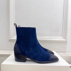 CELINE | 赛琳 26𝐬𝐬 💛2026秋冬新品 复古做旧粗跟切尔西短靴 上新! 🔜BS 这一季的赛琳真的是开 CELINE | 赛琳 26𝐬𝐬 💛2026秋冬新品 复古做旧粗跟切尔西短靴 上新! 🔜BS 这一季的赛琳真的是开