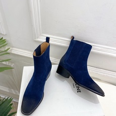 CELINE | 赛琳 26𝐬𝐬 💛2026秋冬新品 复古做旧粗跟切尔西短靴 上新! 🔜BS 这一季的赛琳真的是开 CELINE | 赛琳 26𝐬𝐬 💛2026秋冬新品 复古做旧粗跟切尔西短靴 上新! 🔜BS 这一季的赛琳真的是开