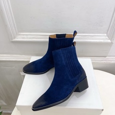 CELINE | 赛琳 26𝐬𝐬 💛2026秋冬新品 复古做旧粗跟切尔西短靴 上新! 🔜BS 这一季的赛琳真的是开 CELINE | 赛琳 26𝐬𝐬 💛2026秋冬新品 复古做旧粗跟切尔西短靴 上新! 🔜BS 这一季的赛琳真的是开