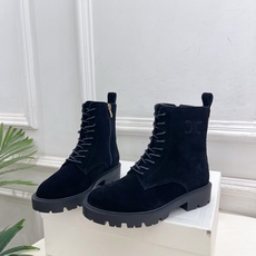 CELINE | 赛琳 26𝐬𝐬 💛2026秋冬新品 凯旋门复古厚底马丁靴短靴 上新! 🔜BS 这一季的赛琳真的是 CELINE | 赛琳 26𝐬𝐬 💛2026秋冬新品 凯旋门复古厚底马丁靴短靴 上新! 🔜BS 这一季的赛琳真的是