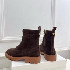 CELINE | 赛琳 26𝐬𝐬 💛2026秋冬新品 凯旋门复古厚底马丁靴短靴 上新! 🔜BS 这一季的赛琳真的是 CELINE | 赛琳 26𝐬𝐬 💛2026秋冬新品 凯旋门复古厚底马丁靴短靴 上新! 🔜BS 这一季的赛琳真的是
