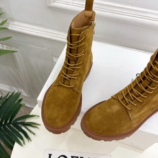 CELINE | 赛琳 26𝐬𝐬 💛2026秋冬新品 凯旋门复古厚底马丁靴短靴 上新! 🔜BS 这一季的赛琳真的是 CELINE | 赛琳 26𝐬𝐬 💛2026秋冬新品 凯旋门复古厚底马丁靴短靴 上新! 🔜BS 这一季的赛琳真的是