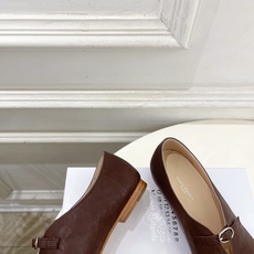 Maison Margiela· 马吉拉26𝐬𝐬 2026秋冬新品 MM6复古分趾玛丽珍平底鞋———————— MM6 Maison Margiela· 马吉拉26𝐬𝐬 2026秋冬新品 MM6复古分趾玛丽珍平底鞋———————— MM6