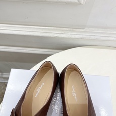 Maison Margiela· 马吉拉26𝐬𝐬 2026秋冬新品 MM6复古分趾玛丽珍平底鞋———————— MM6 Maison Margiela· 马吉拉26𝐬𝐬 2026秋冬新品 MM6复古分趾玛丽珍平底鞋———————— MM6