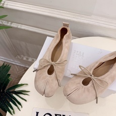 Maison Margiela· 马吉拉26𝐬𝐬 2026秋冬新品 MM6分趾蝴蝶结玛丽珍鞋———————— MM6作 Maison Margiela· 马吉拉26𝐬𝐬 2026秋冬新品 MM6分趾蝴蝶结玛丽珍鞋———————— MM6作