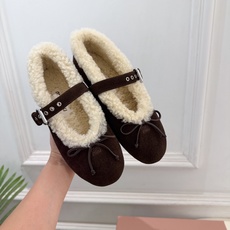 Miu Miu | 缪缪 26𝐬𝐬 🖤2026秋冬新品 专柜主打最新走秀款 蝴蝶结玛丽珍平底毛毛鞋 火爆上新! 🍒BS Miu Miu | 缪缪 26𝐬𝐬 🖤2026秋冬新品 专柜主打最新走秀款 蝴蝶结玛丽珍平底毛毛鞋 火爆上新! 🍒BS