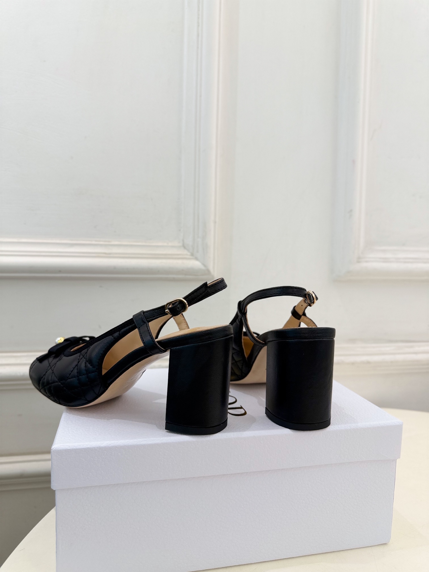 Dior |  迪奥  26𝐬𝐬  🧡💚2026秋冬新品 顶级版本⚠️ 专柜主打新款 J'Adio藤格纹珍珠蝴蝶结后空高