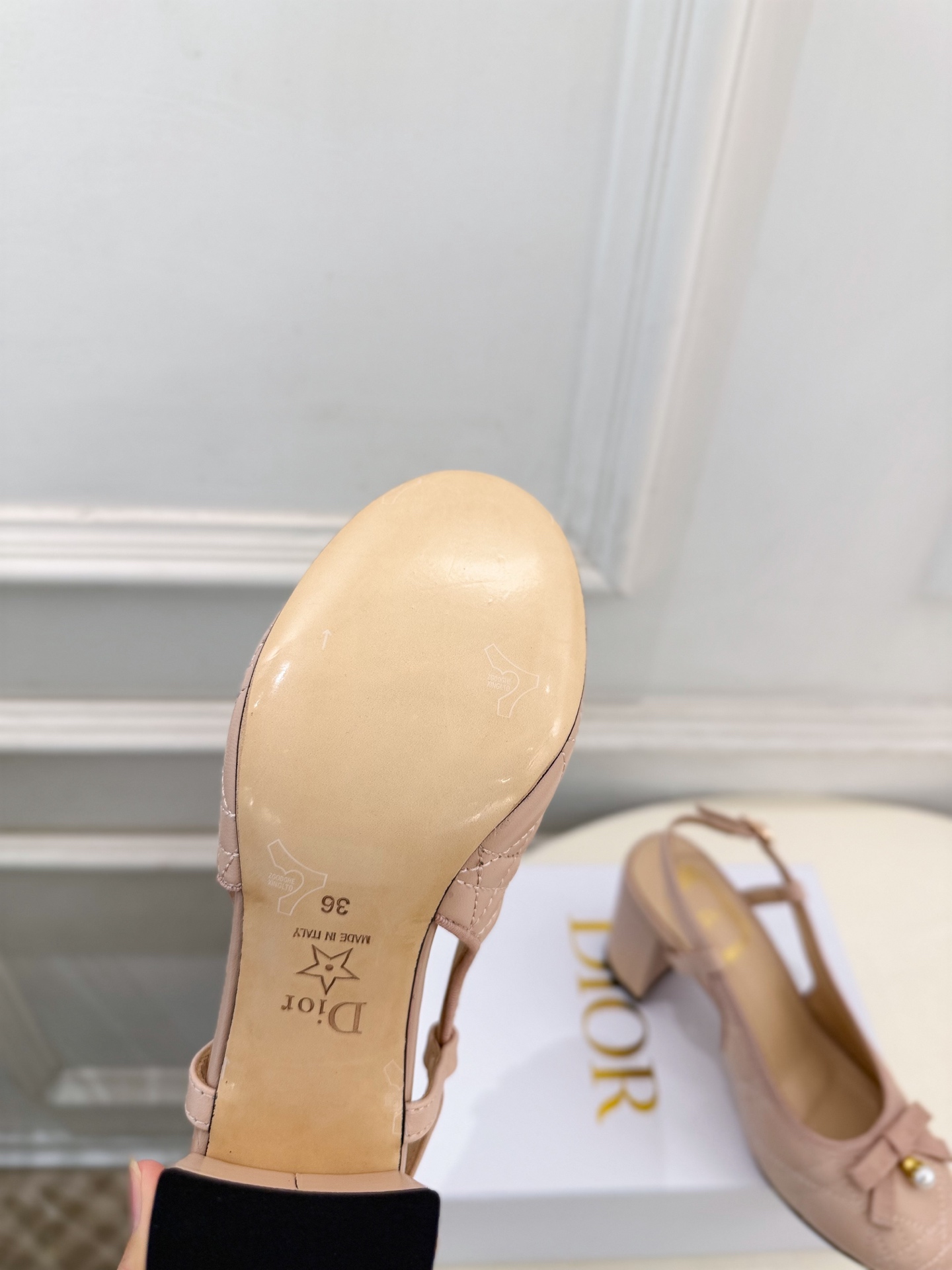 Dior |  迪奥  26𝐬𝐬  🧡💚2026秋冬新品 顶级版本⚠️ 专柜主打新款 J'Adio藤格纹珍珠蝴蝶结后空高
