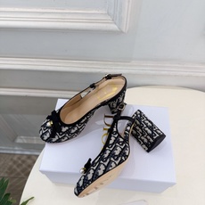 Dior | 迪奥 26𝐬𝐬 🧡💚2026秋冬新品 顶级版本⚠️ 专柜主打新款 J'Adio藤格纹珍珠蝴蝶结后空高 Dior | 迪奥 26𝐬𝐬 🧡💚2026秋冬新品 顶级版本⚠️ 专柜主打新款 J'Adio藤格纹珍珠蝴蝶结后空高