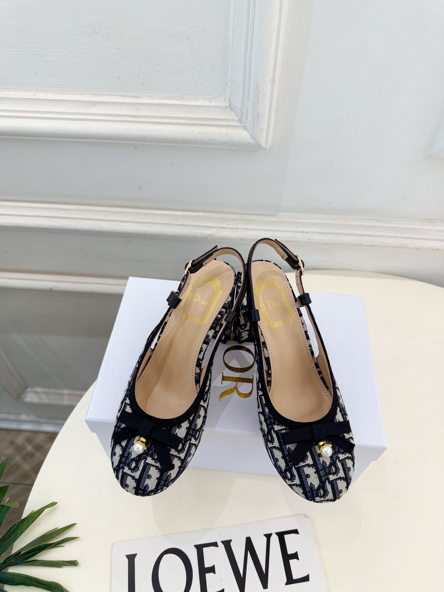Dior | 迪奥 26𝐬𝐬 🧡💚2026秋冬新品 顶级版本⚠️ 专柜主打新款 J'Adio藤格纹珍珠蝴蝶结后空高 Dior | 迪奥 26𝐬𝐬 🧡💚2026秋冬新品 顶级版本⚠️ 专柜主打新款 J'Adio藤格纹珍珠蝴蝶结后空高
