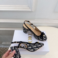 Dior | 迪奥 26𝐬𝐬 🧡💚2026秋冬新品 顶级版本⚠️ 专柜主打新款 J'Adio藤格纹珍珠蝴蝶结后空高 Dior | 迪奥 26𝐬𝐬 🧡💚2026秋冬新品 顶级版本⚠️ 专柜主打新款 J'Adio藤格纹珍珠蝴蝶结后空高