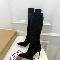 Gianvito Rossi|吉安维托·罗西 26𝐬𝐬 2026秋冬新品 GR复古尖头侧拉链高跟长靴 火爆上新! 这鞋 Gianvito Rossi|吉安维托·罗西 26𝐬𝐬 2026秋冬新品 GR复古尖头侧拉链高跟长靴 火爆上新! 这鞋