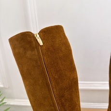 Gianvito Rossi|吉安维托·罗西 26𝐬𝐬 2026秋冬新品 GR复古尖头侧拉链高跟长靴 火爆上新! 这鞋 Gianvito Rossi|吉安维托·罗西 26𝐬𝐬 2026秋冬新品 GR复古尖头侧拉链高跟长靴 火爆上新! 这鞋