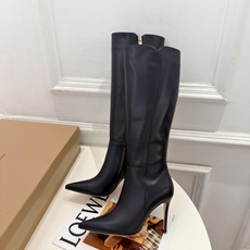 Gianvito Rossi|吉安维托·罗西 26𝐬𝐬 2026秋冬新品 GR复古尖头侧拉链高跟长靴 火爆上新! 这鞋 Gianvito Rossi|吉安维托·罗西 26𝐬𝐬 2026秋冬新品 GR复古尖头侧拉链高跟长靴 火爆上新! 这鞋