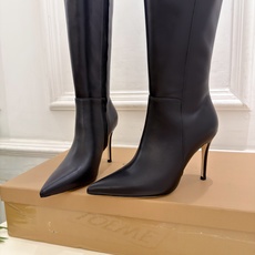 Gianvito Rossi|吉安维托·罗西 26𝐬𝐬 2026秋冬新品 GR复古尖头侧拉链高跟长靴 火爆上新! 这鞋 Gianvito Rossi|吉安维托·罗西 26𝐬𝐬 2026秋冬新品 GR复古尖头侧拉链高跟长靴 火爆上新! 这鞋