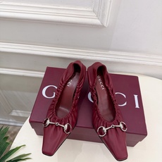 Gucci | 古驰 26𝐬𝐬 ⭐️ G家 主打系列终于面世,狠货值得期待!原有的经典 创造新设计 ✨ ❥2026 Gucci | 古驰 26𝐬𝐬 ⭐️ G家 主打系列终于面世,狠货值得期待!原有的经典 创造新设计 ✨ ❥2026
