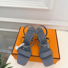 🐎𝐇𝐄𝐑𝐌𝐄* 爱玛仕 26𝐬𝐬 🌈2026新品 专柜新款 经典kelly扣一字带高跟凉鞋 系列〰 ◽鞋面:原版特定制 🐎𝐇𝐄𝐑𝐌𝐄* 爱玛仕 26𝐬𝐬 🌈2026新品 专柜新款 经典kelly扣一字带高跟凉鞋 系列〰 ◽鞋面:原版特定制