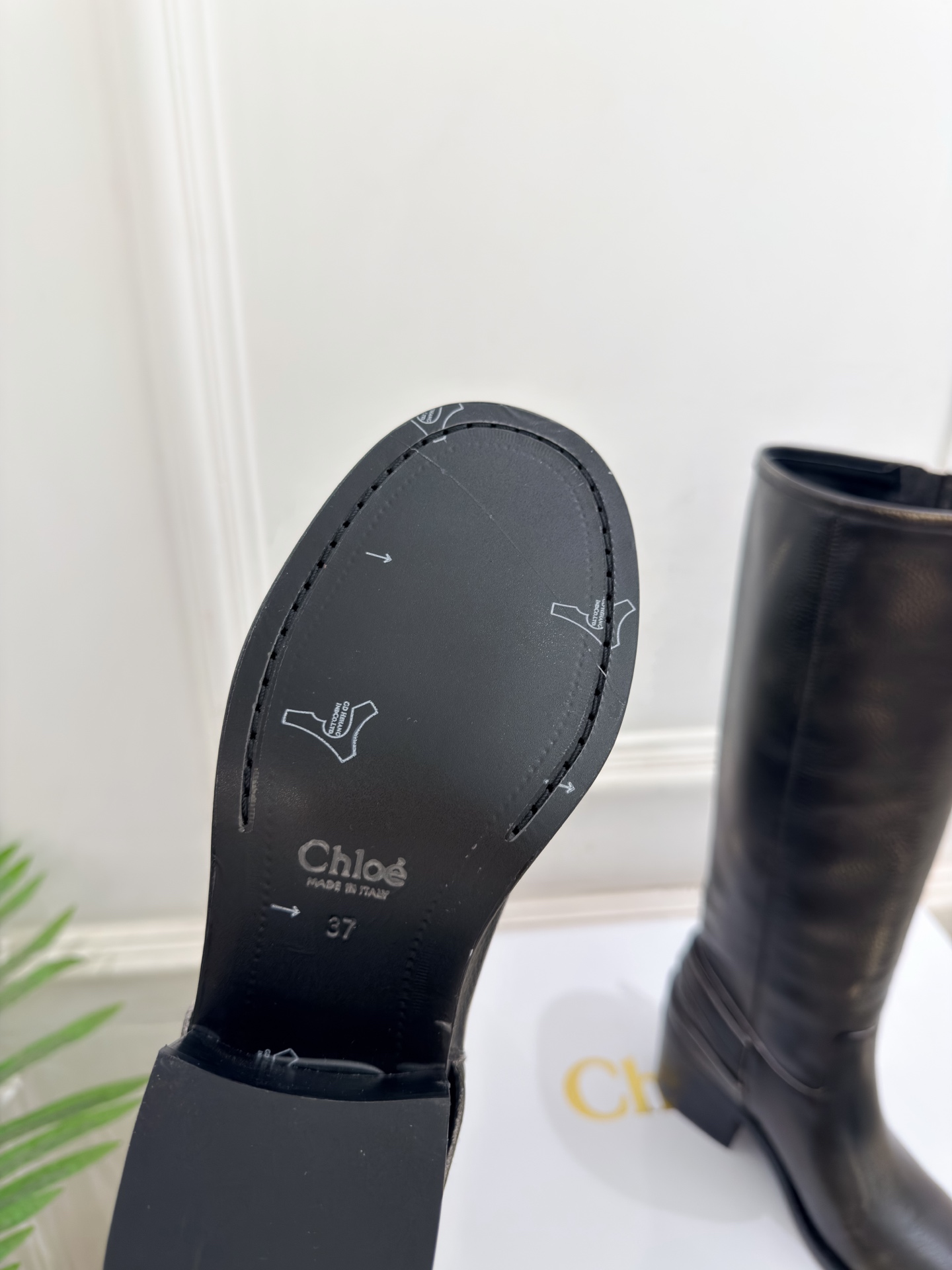 Chloé | 克洛伊 26𝐬𝐬  ⭐️今日推荐 2026秋冬新品 经典皮带扣做旧擦色粗跟短靴 长靴上新🆕 ❥ BS升级